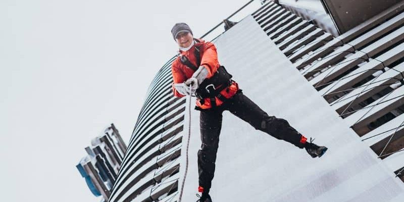 Outdoor House Running Arena - Frau am Arena Turm